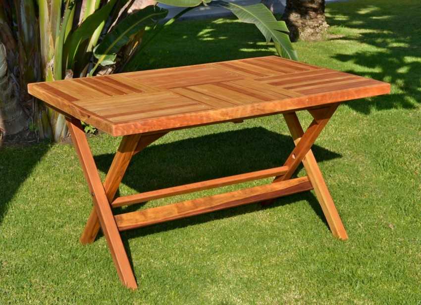Столик для пикника из дерева