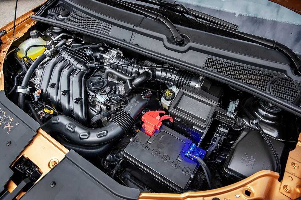 Ранее мы писали что с июля 2019 года АвтоВАЗ сменил поставщика воздушных фильтров двигателя Lada Vesta Однако заменой фильтра это не ограничилось Вместе с другим фильтром на семейство автомобилей Lada Vesta завод начал устанавливать новую систему впуска д