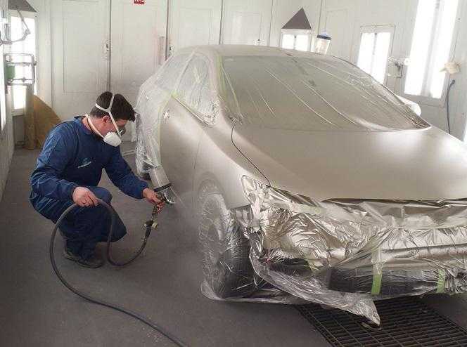 Замена лобового, боковых и задних стекол на автомобиле lada granta