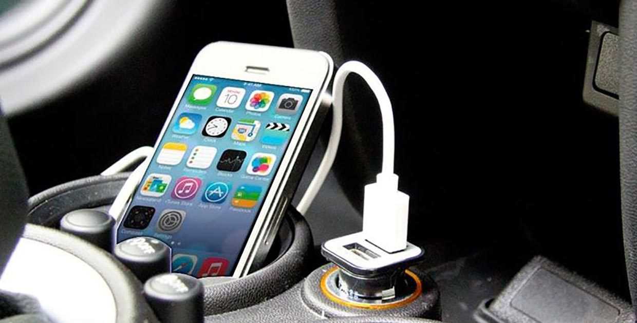 Айфон не подключается к машине. Подключить айфон к машине через USB. Зарядка в авто для айфона быстрая. Подключить айфон через зарядку в машине. Стакан беспроводная автомобильная зарядка для iphone.