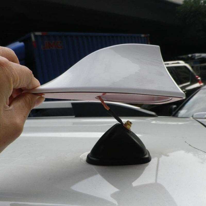 Как выбрать и самостоятельно установить акулий плавник на крышу своего автомобиля