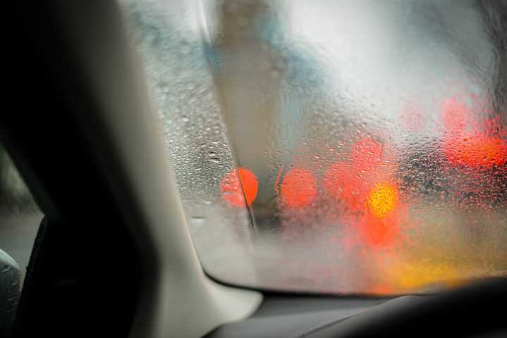 Потеют стекла в машине - что делать? практические советы опытных автомобилистов :: syl.ru
